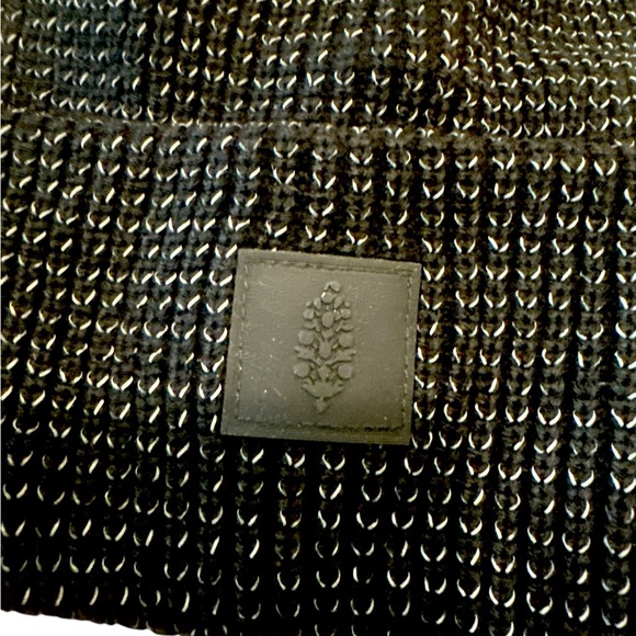 Free People Beanie Black White Lets Race Fleece Lined Knit Look Folded Cuff Warm - Picture 3 of 6